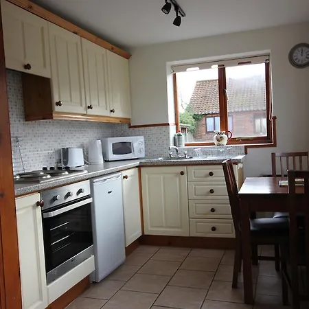 Low Costa Mill Pickering Room photo